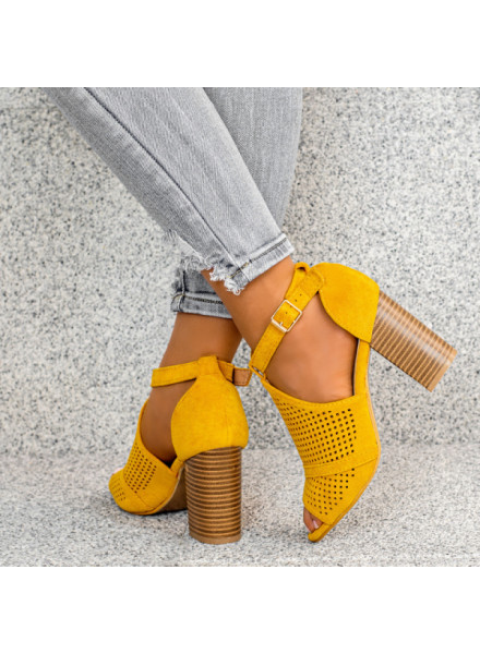 Żółte Sandały Nina na Słupku