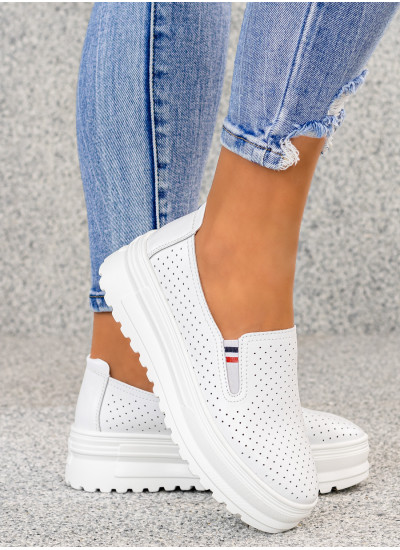 Białe Wsuwane Sneakersy ze Skóry Naturalnej Olina na Platformie